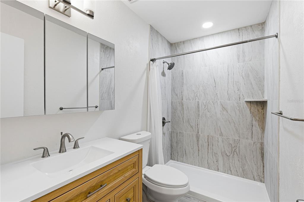 2054 Sunset Point Road, Unit 35 Clearwater, FL 33765 - Photo 20 of 45