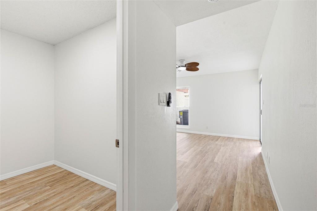 2054 Sunset Point Road, Unit 35 Clearwater, FL 33765 - Photo 22 of 45