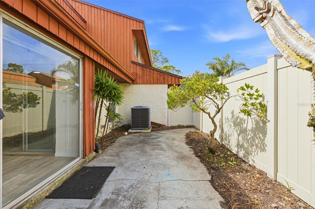 2054 Sunset Point Road, Unit 35 Clearwater, FL 33765 - Photo 33 of 45