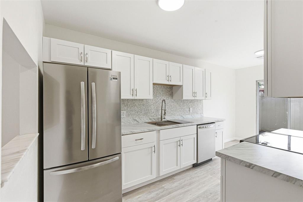 2054 Sunset Point Road, Unit 35 Clearwater, FL 33765 - Photo 6 of 45