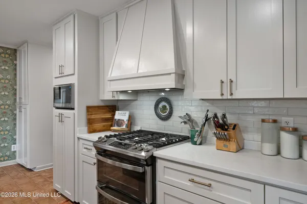 $322,900 | 2010 Adeline Street, Hattiesburg, MS 39401