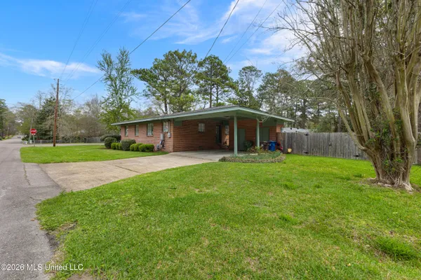 $322,900 | 2010 Adeline Street, Hattiesburg, MS 39401