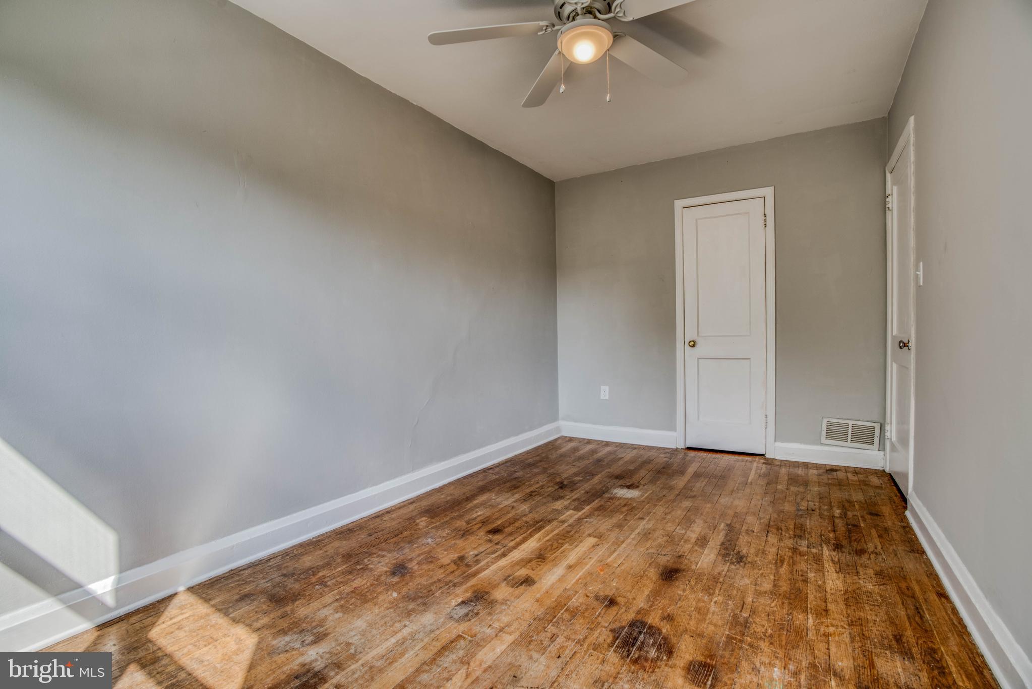 1919 Kelmore Road Baltimore, MD 21222 - Photo 34 of 50