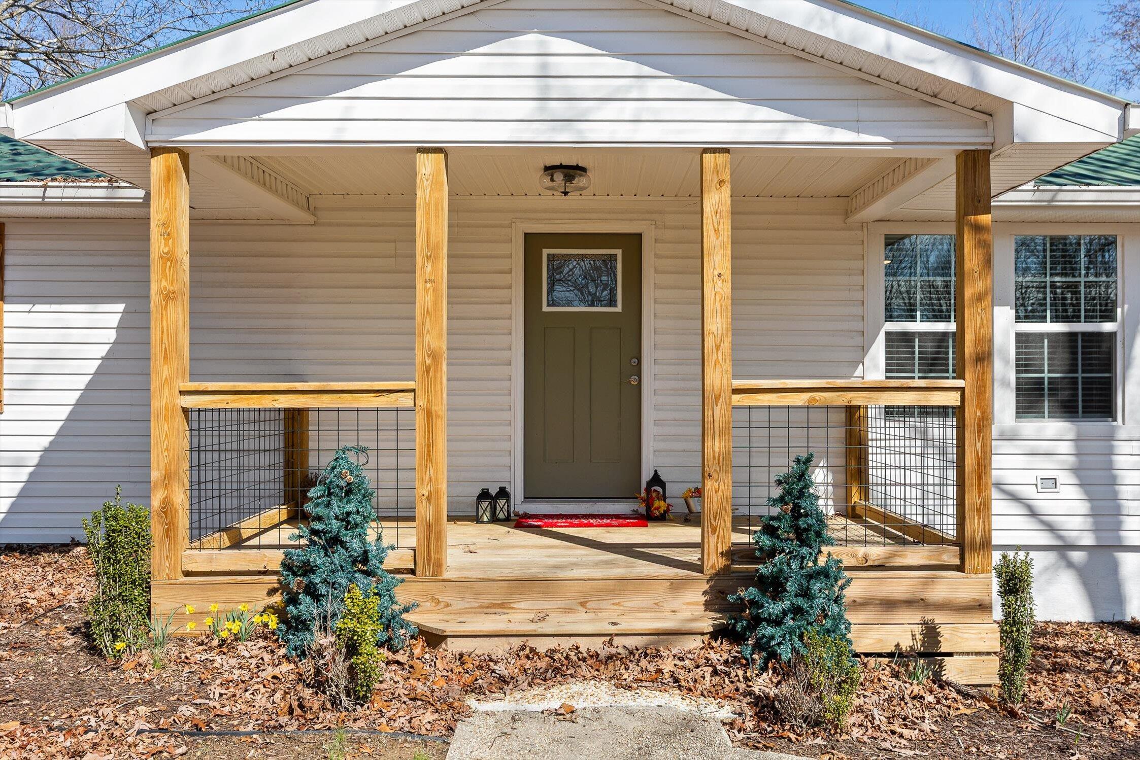 120 Dennis Road Trenton, GA 30752 - Photo 2 of 21 01-Dennis-36