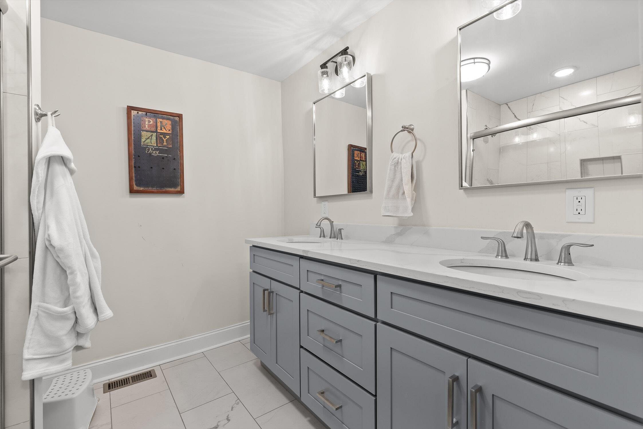 120 Dennis Road Trenton, GA 30752 - Photo 10 of 21 17-Dennis-14