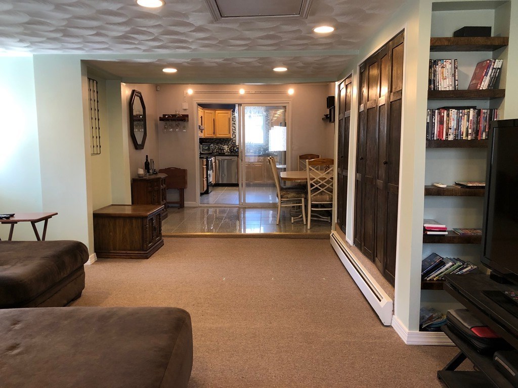 888 Chopmist Hill Road Scituate, RI 02857 - Photo 10 of 27