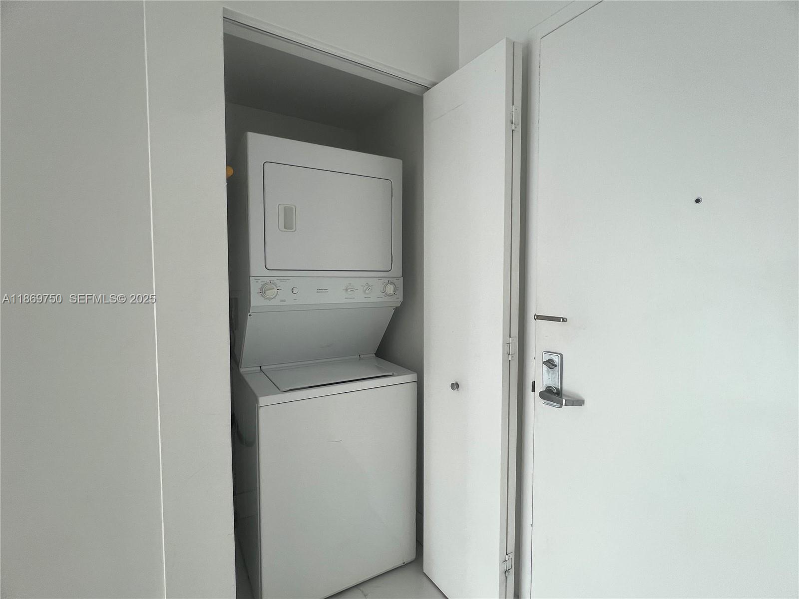 92 Southwest 3rd Street, Unit 3803 Miami, FL 33130 - Photo 28 of 31 Photo 28