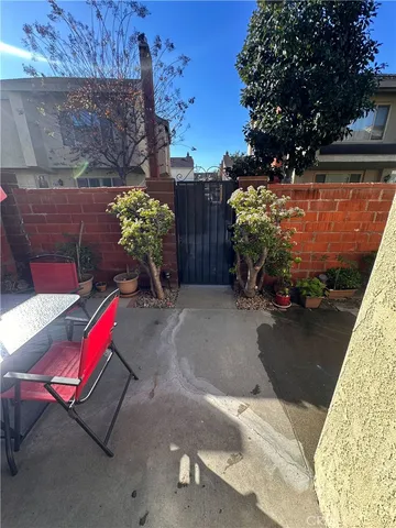 $3,000 | 957 South Landmark Lane, Anaheim, CA 92805