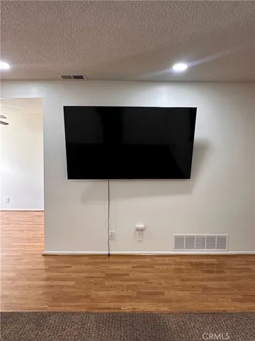 $3,000 | 957 South Landmark Lane, Anaheim, CA 92805