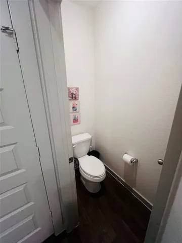 $2,850 | 94 Barton Creek Lane, Hutto, TX 78634