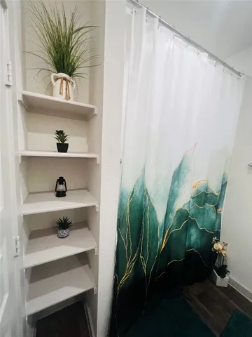 $2,850 | 94 Barton Creek Lane, Hutto, TX 78634