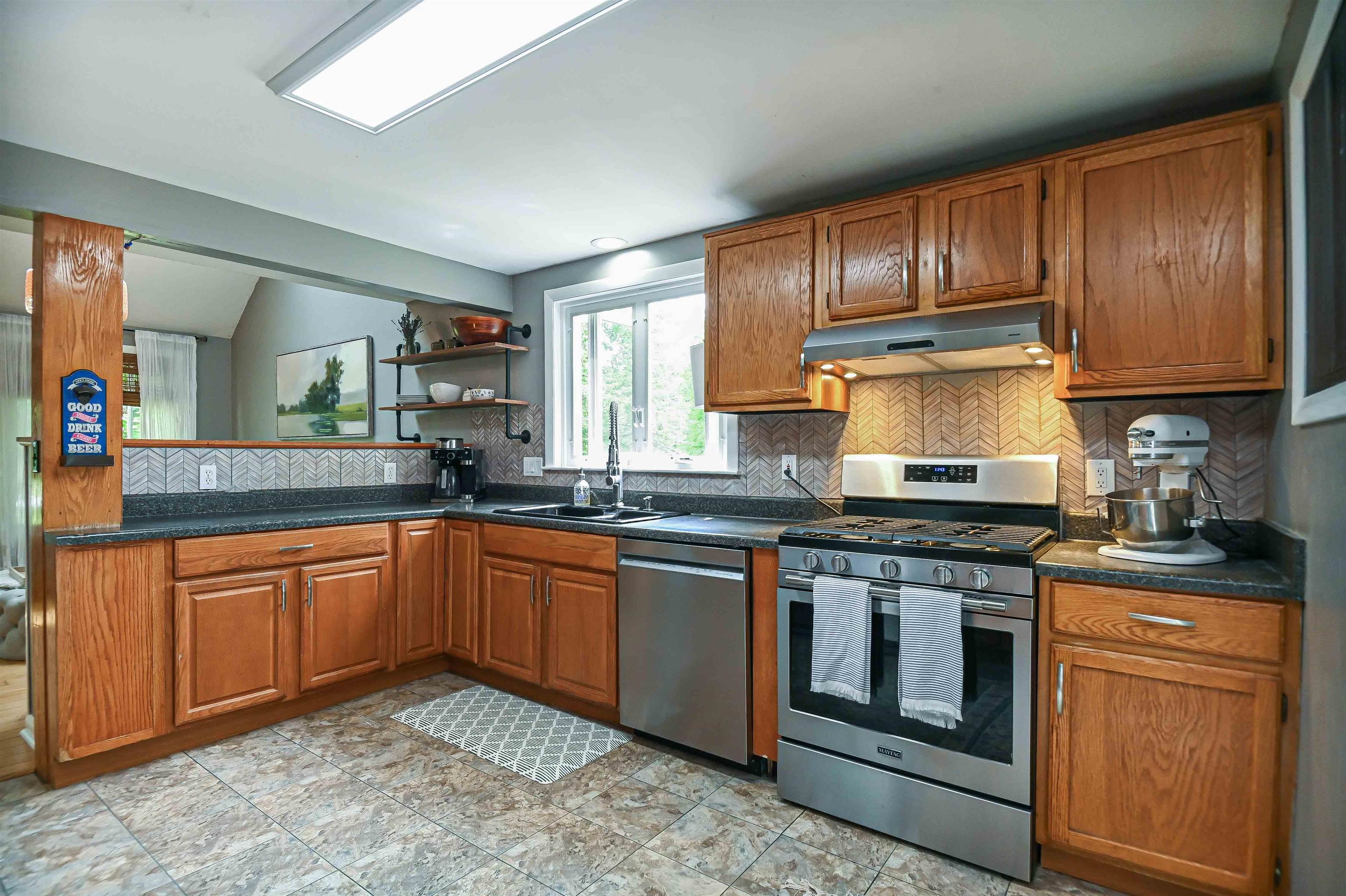 15 Birnum Woods Road Stratham, NH 03885 - Photo 10 of 40