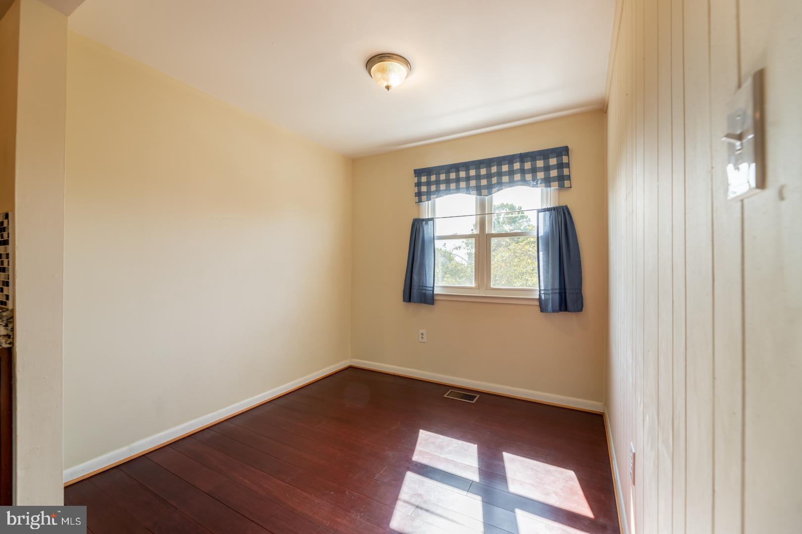 47 Timber Rock Road Gaithersburg, MD 20878 - Photo 13 of 30