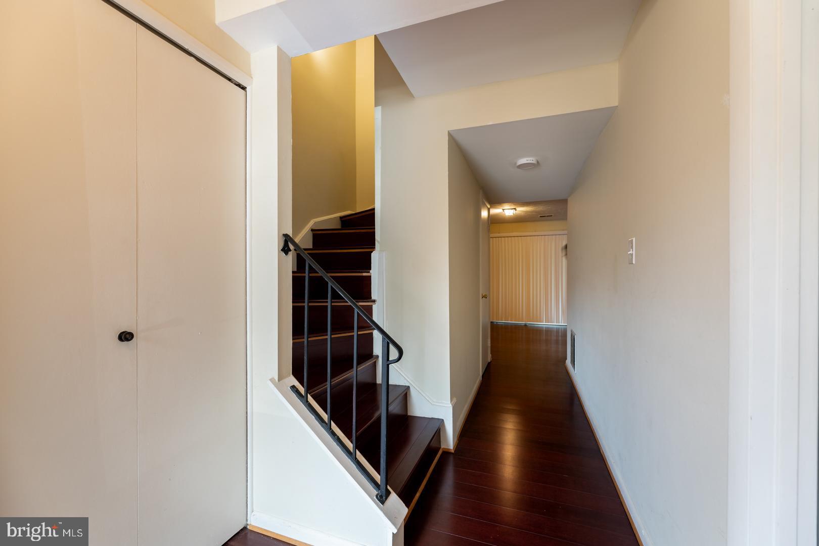 47 Timber Rock Road Gaithersburg, MD 20878 - Photo 3 of 30