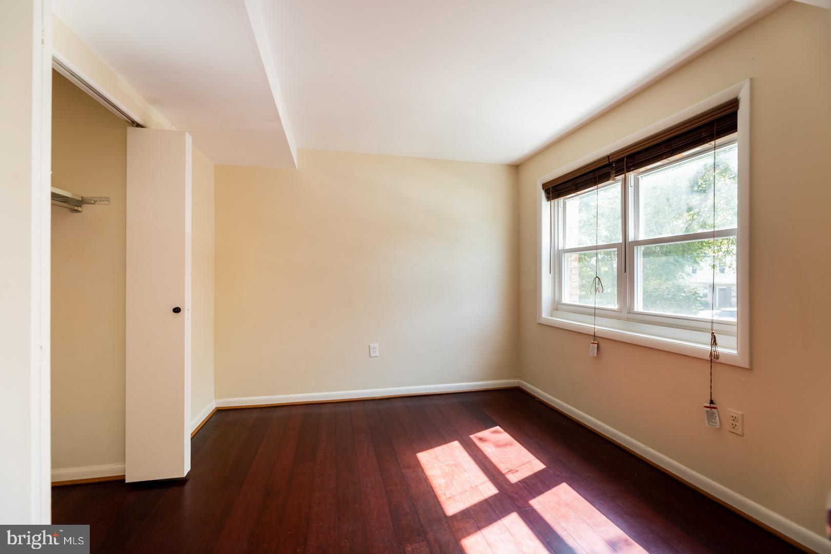 47 Timber Rock Road Gaithersburg, MD 20878 - Photo 5 of 30
