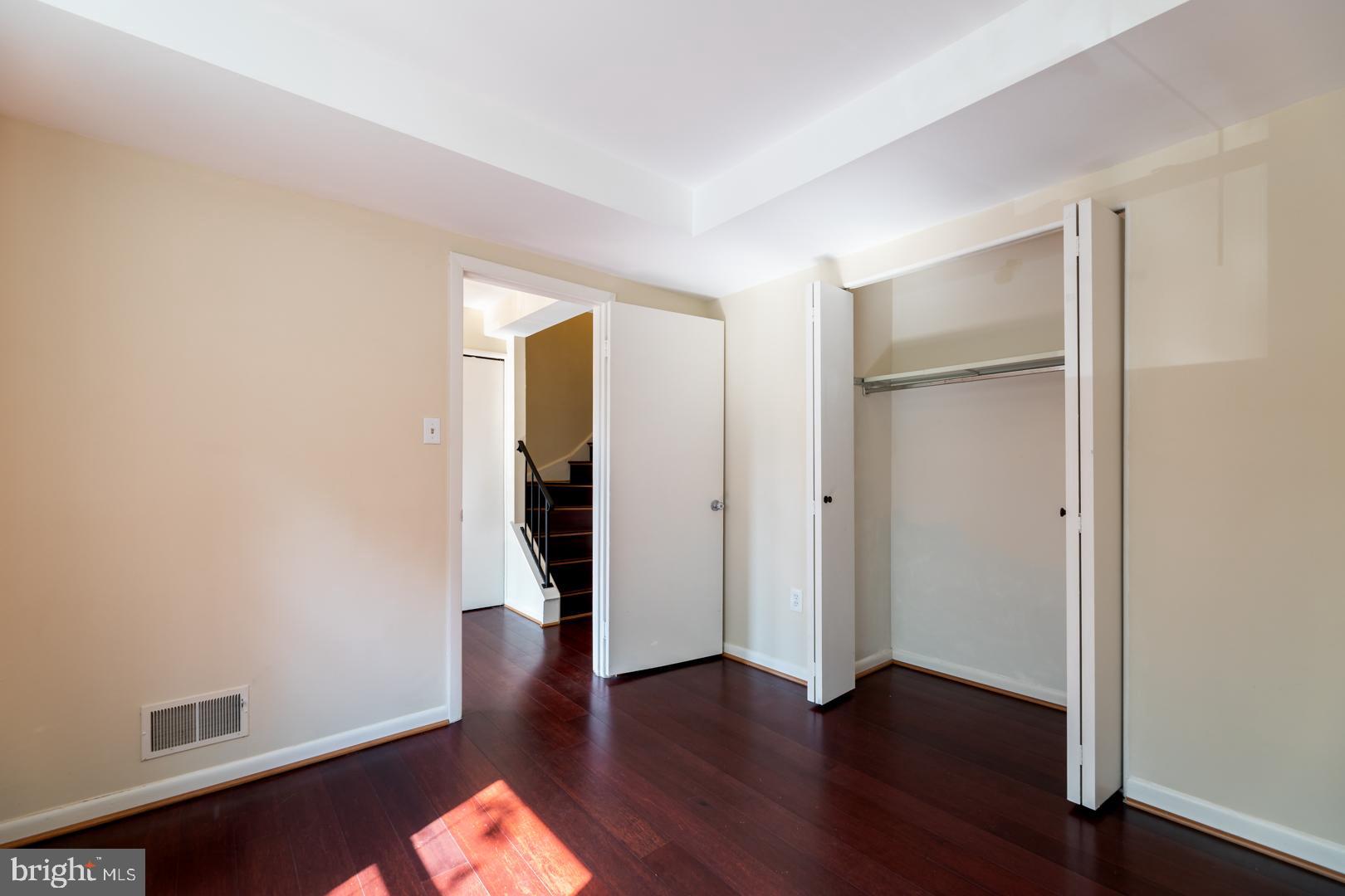 47 Timber Rock Road Gaithersburg, MD 20878 - Photo 6 of 30
