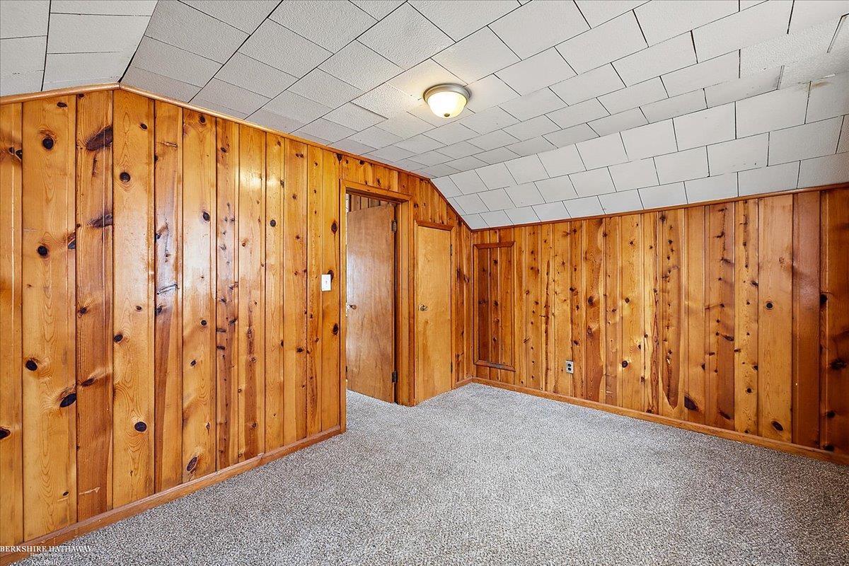 5301 Yorkshire Road Detroit, MI 48224 - Photo 15 of 22 50171564-0a15e1bd-bd75-41ea-8540-bea37c0c4e07.JPG