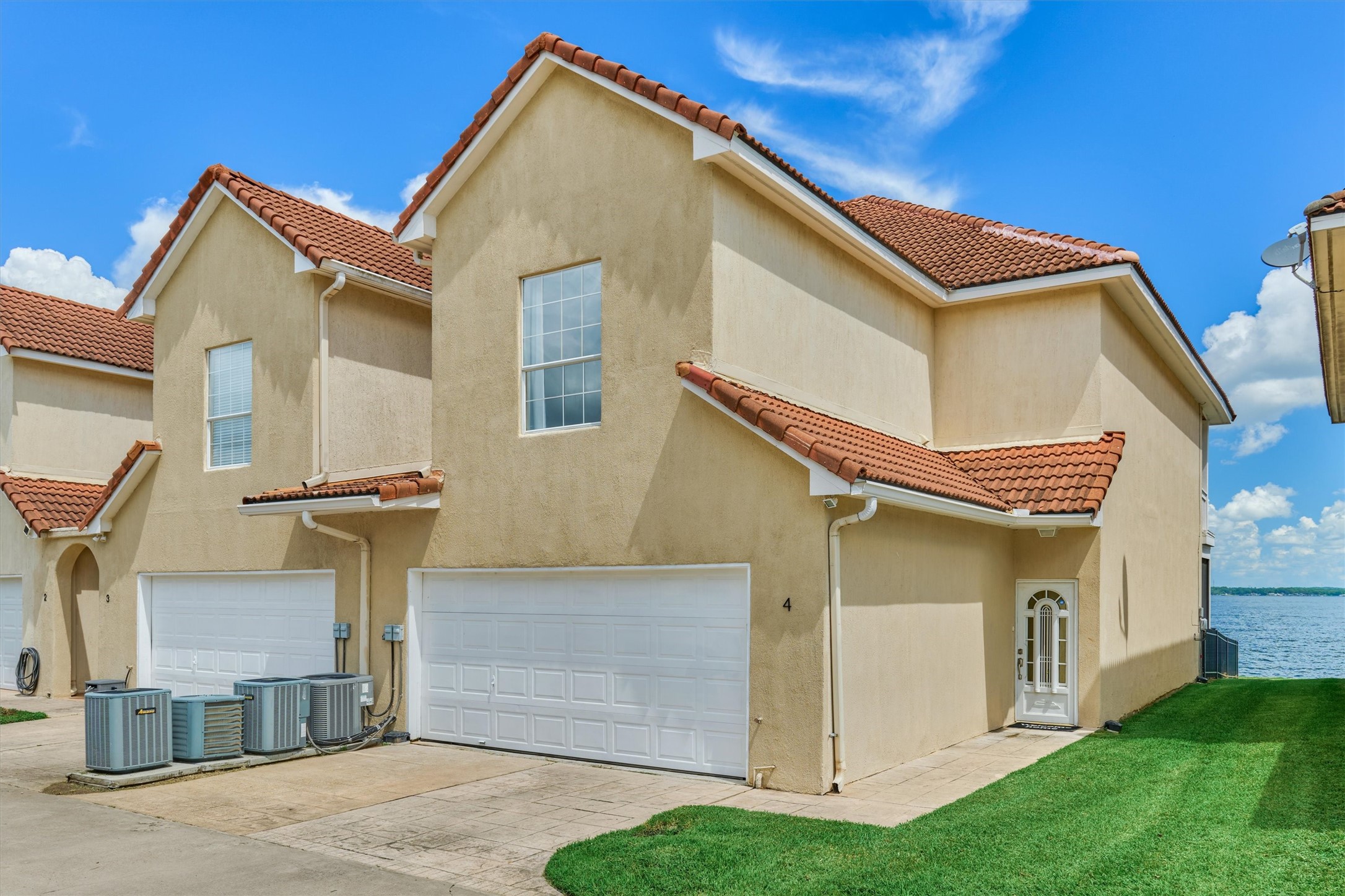 4 Regency Point Montgomery, TX 77356 - Photo 2 of 47 End unit with a 2 car garage!