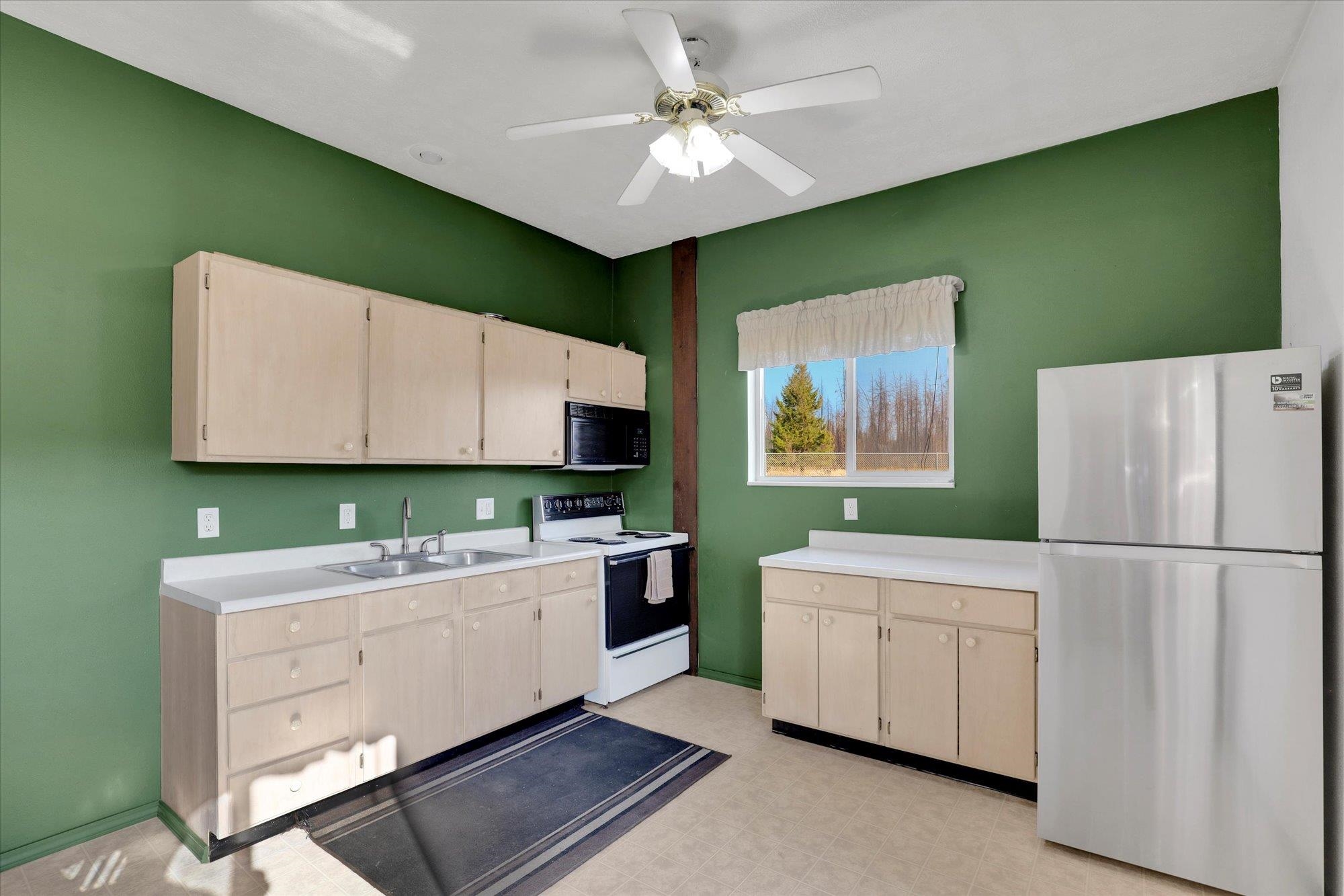 16211 East Frideger Road Elk, WA 99009 - Photo 5 of 32