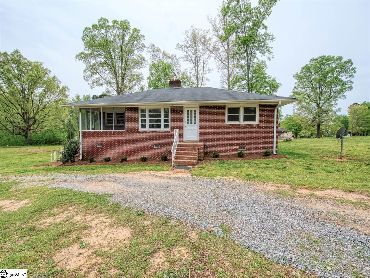 129 Cleveland Drive Anderson, SC 29626 - Photo 1 of 35