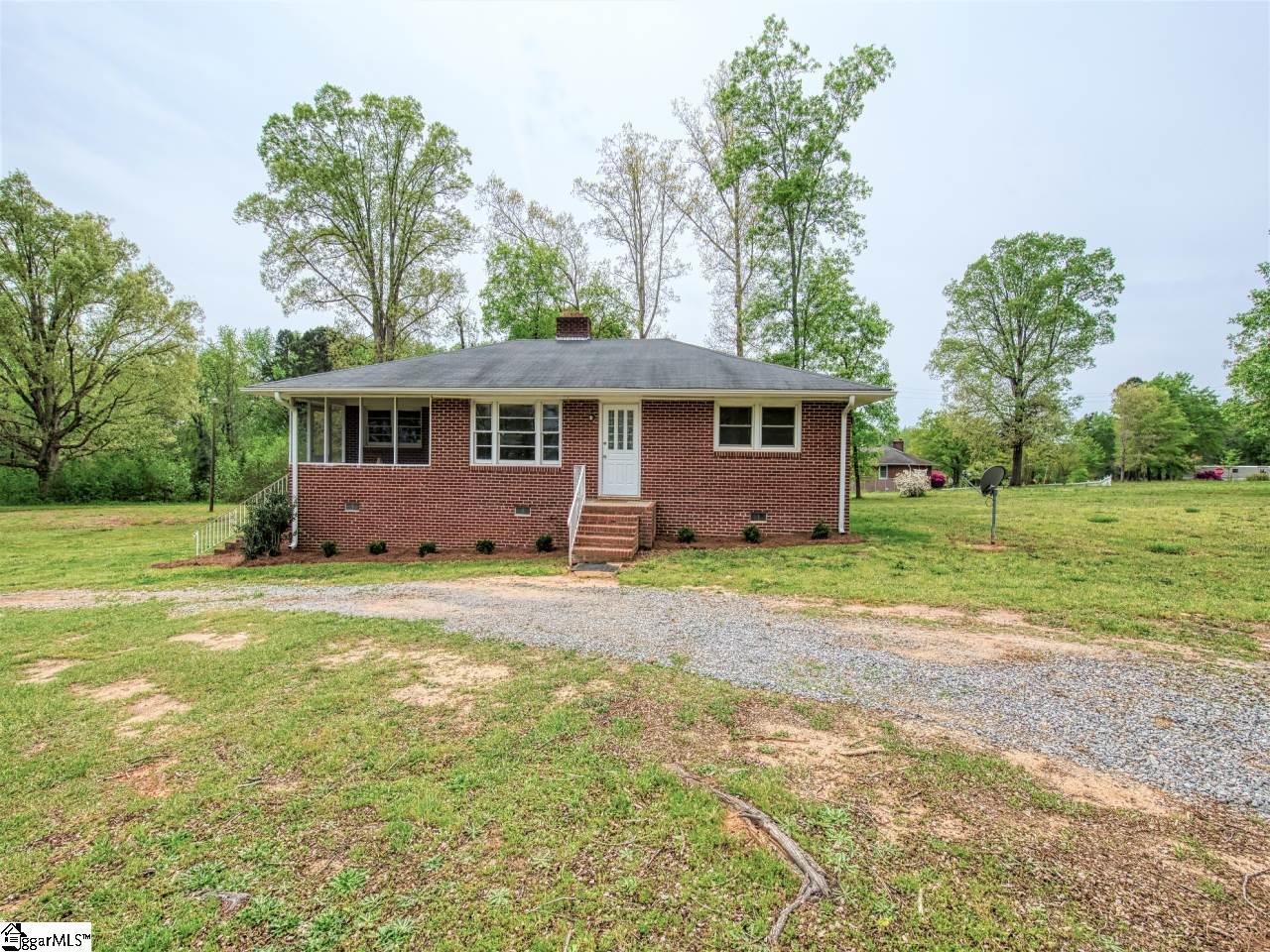 129 Cleveland Drive Anderson, SC 29626 - Photo 2 of 35