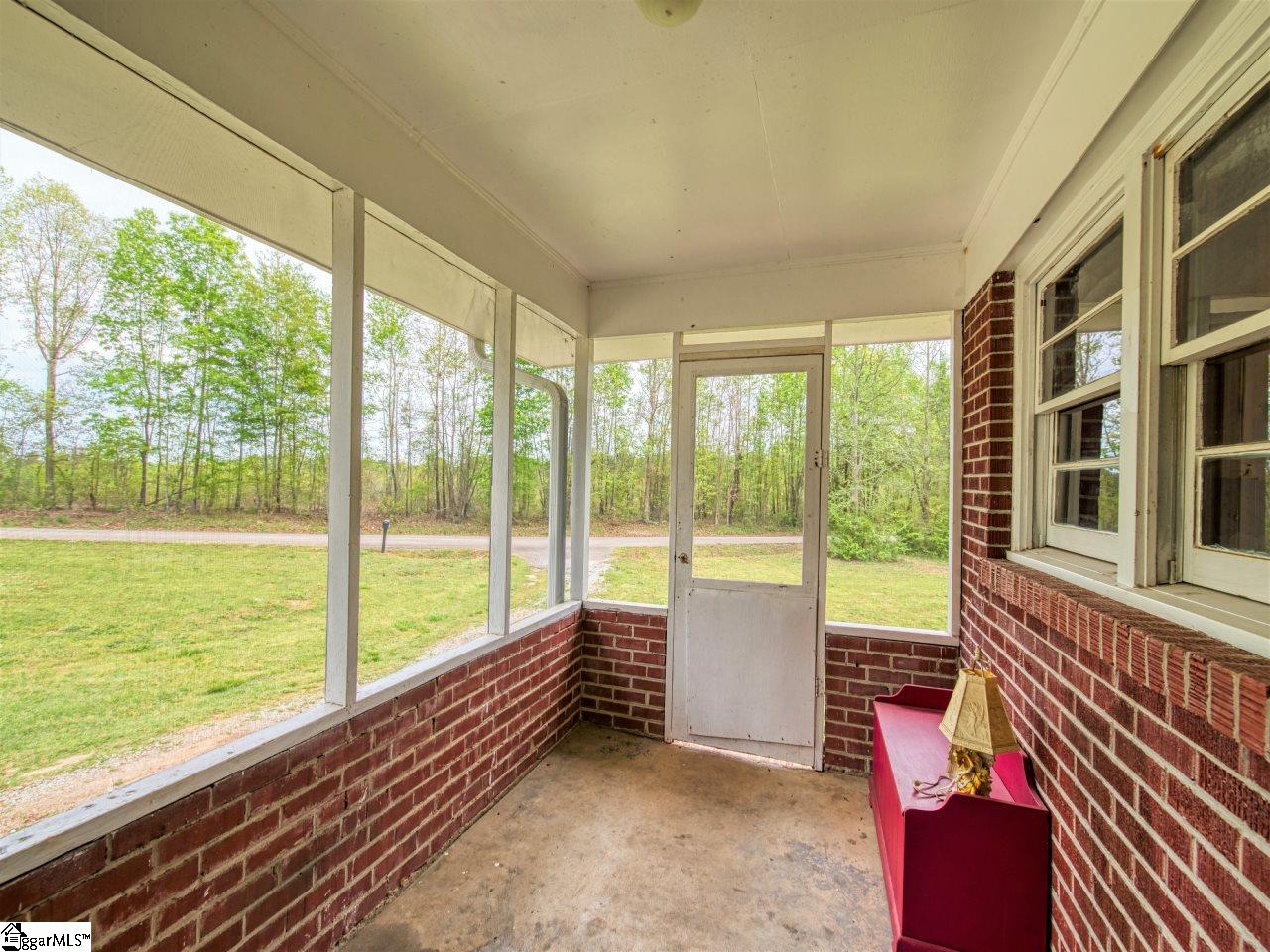 129 Cleveland Drive Anderson, SC 29626 - Photo 11 of 35