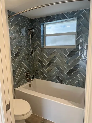 walk in closet with window