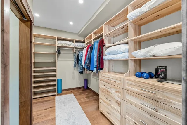 a view of a walk in closet