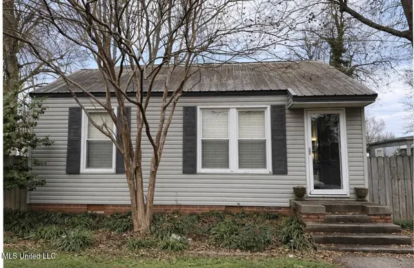 $69,000 | 519 Crockett Avenue, Greenwood, MS 38930