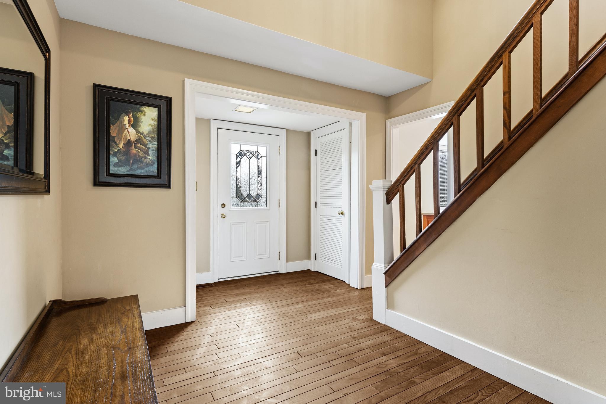 831 Meadowview Road Kennett Square, PA 19348 - Photo 8 of 50 2 Story Foyer