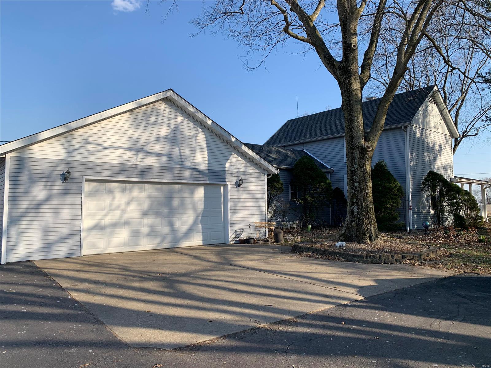 2805 Old Staunton Road Edwardsville, IL 62025 - Photo 1 of 95 Gallery Image 1