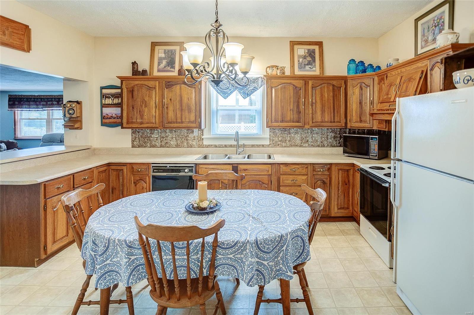 2805 Old Staunton Road Edwardsville, IL 62025 - Photo 29 of 95 Gallery Image 29