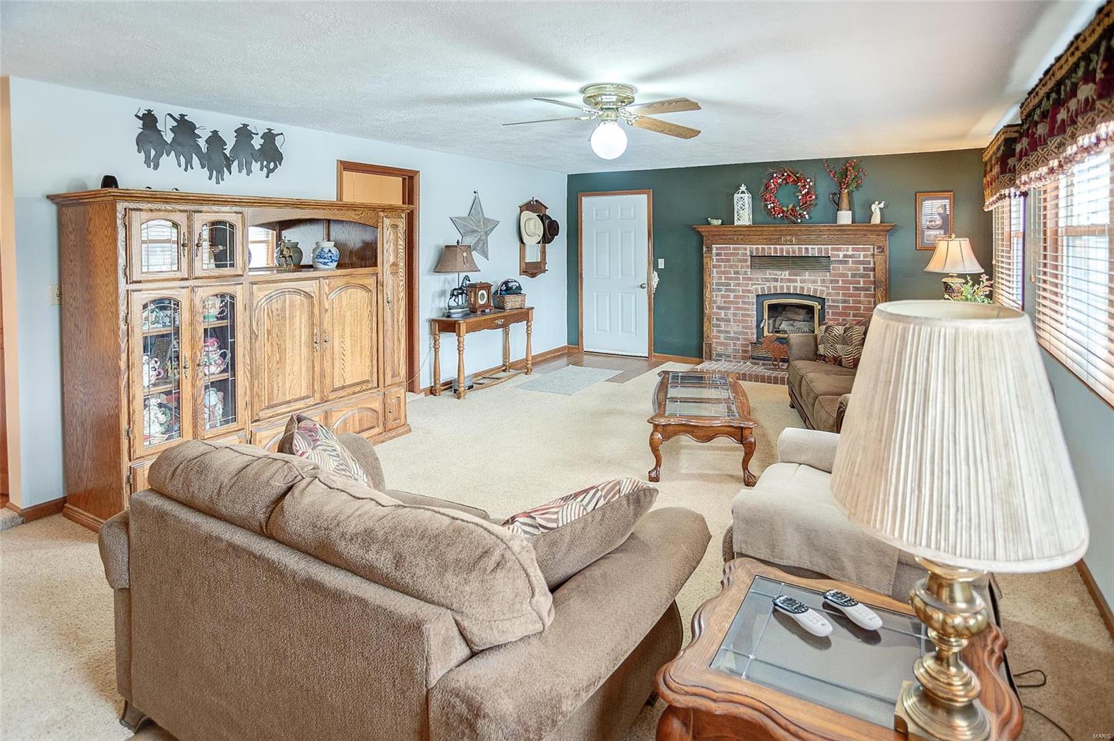 2805 Old Staunton Road Edwardsville, IL 62025 - Photo 41 of 95 Gallery Image 41