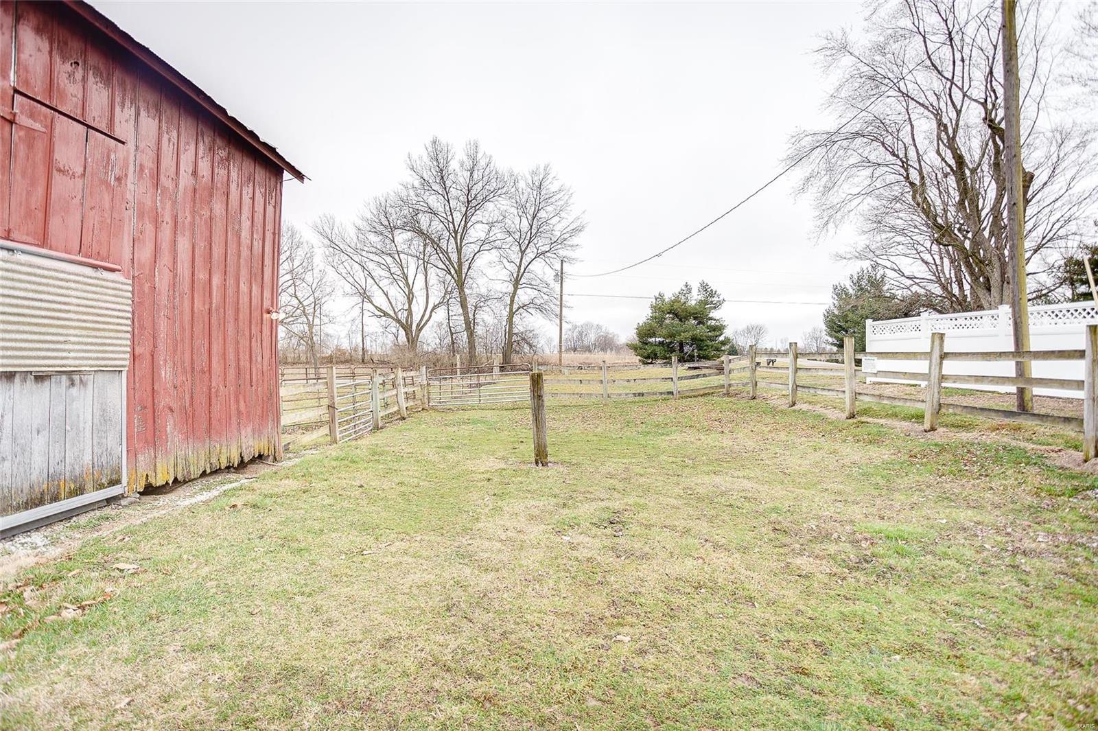 2805 Old Staunton Road Edwardsville, IL 62025 - Photo 61 of 95 Gallery Image 61