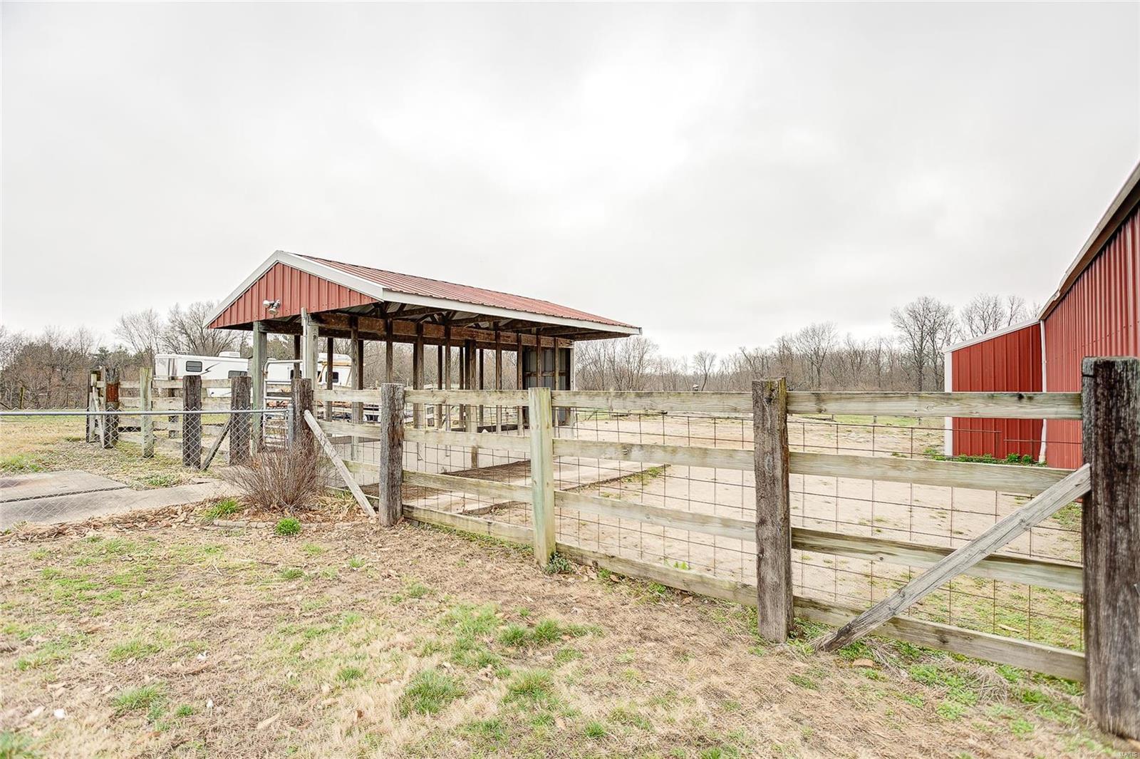 2805 Old Staunton Road Edwardsville, IL 62025 - Photo 81 of 95 Gallery Image 81