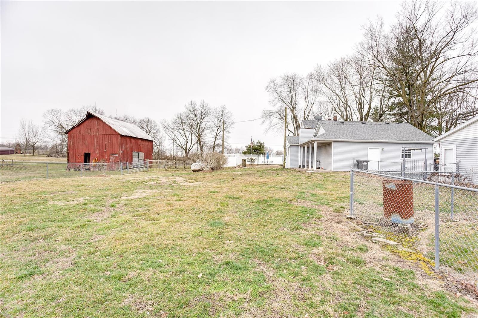 2805 Old Staunton Road Edwardsville, IL 62025 - Photo 82 of 95 Gallery Image 82