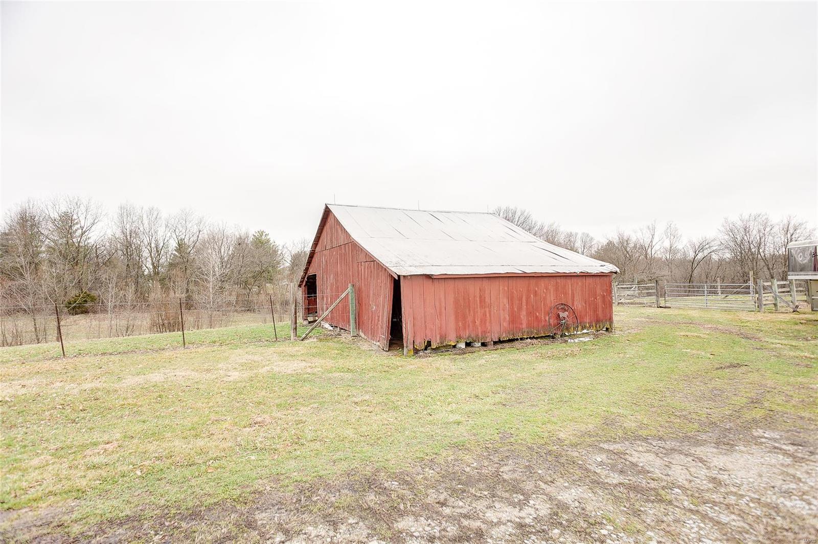 2805 Old Staunton Road Edwardsville, IL 62025 - Photo 83 of 95 Gallery Image 83