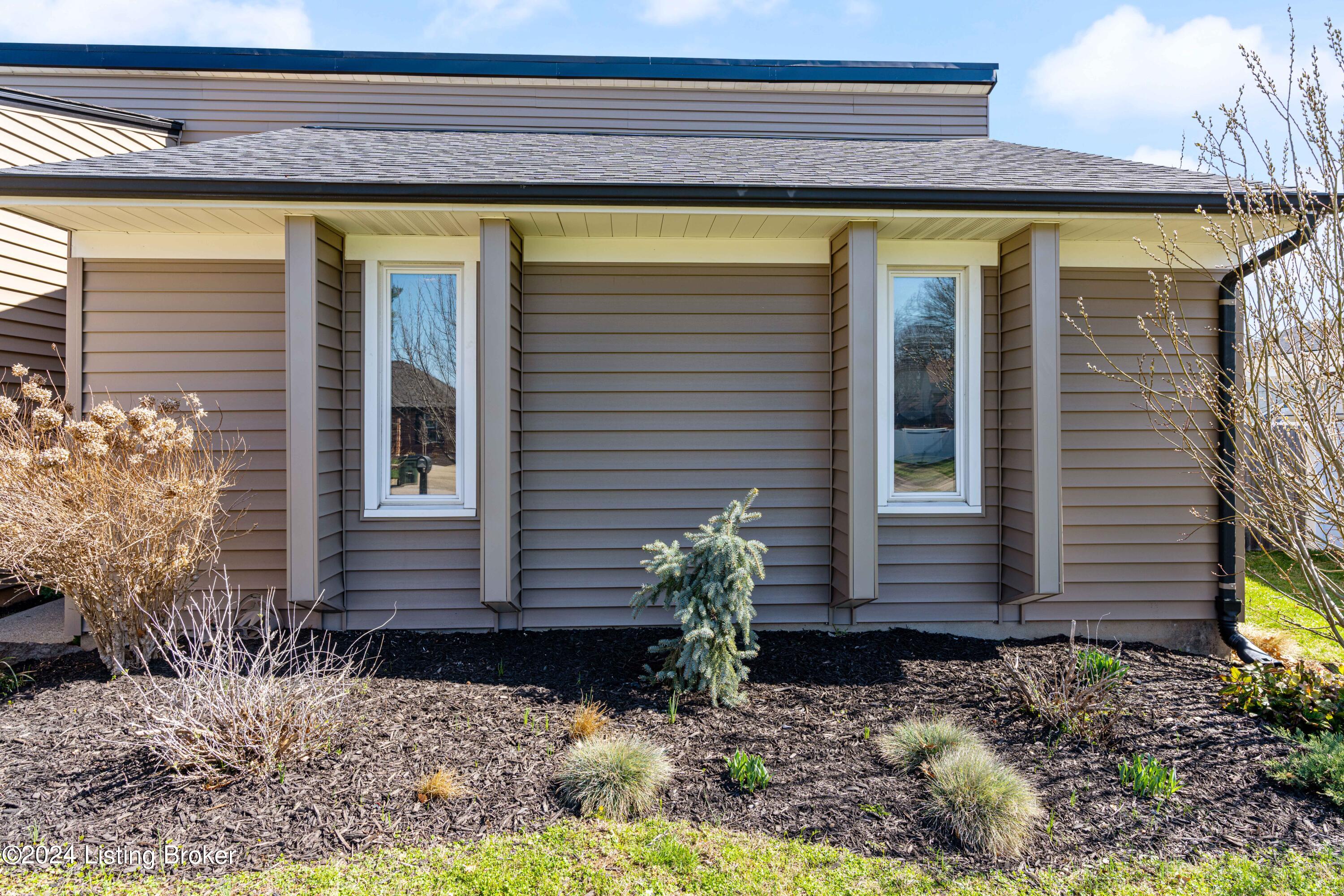 1013 Clerkenwell Road Louisville, KY 40207 - Photo 5 of 48 1013 Clerkenwell Rd-18