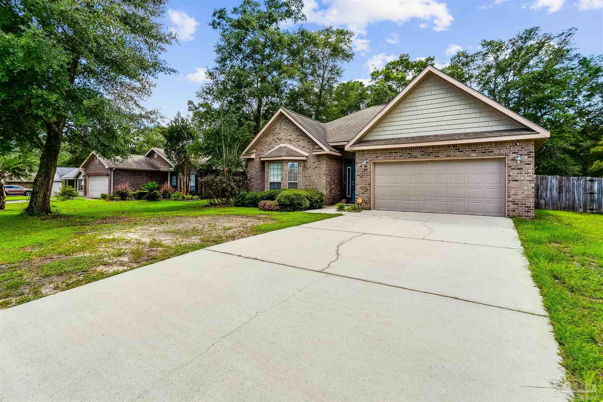 5847 Rustic Ridge Circle Milton, FL 32570 - Photo 3 of 20