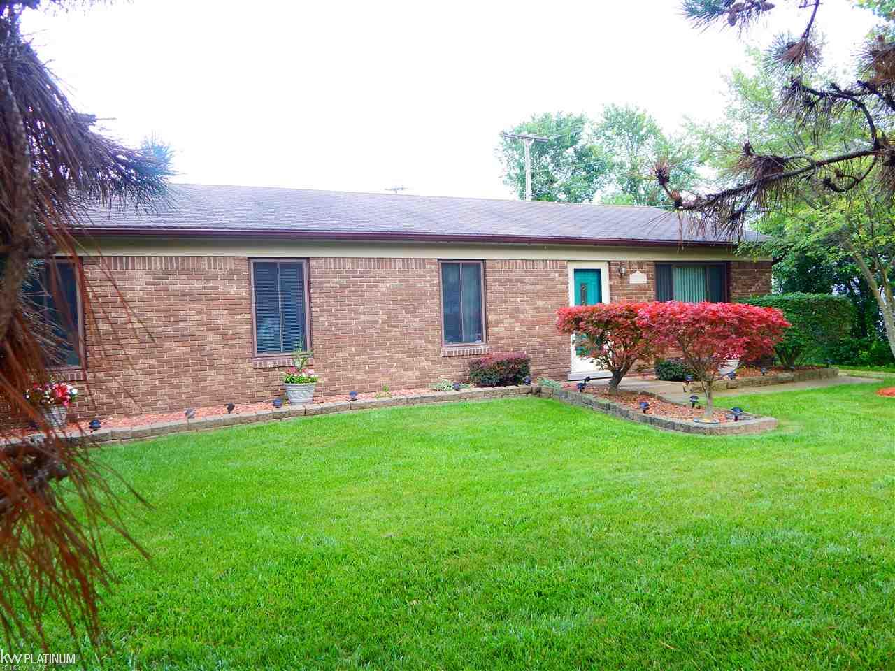 48732 East Ranch Drive Chesterfield, MI 48051 - Photo 4 of 24