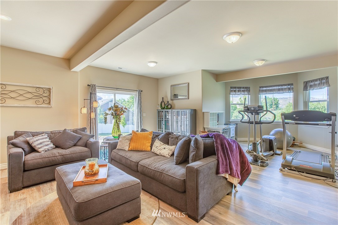 1015 Ridge Crest Drive Wenatchee, WA 98801 - Photo 16 of 25 Gallery Image 16