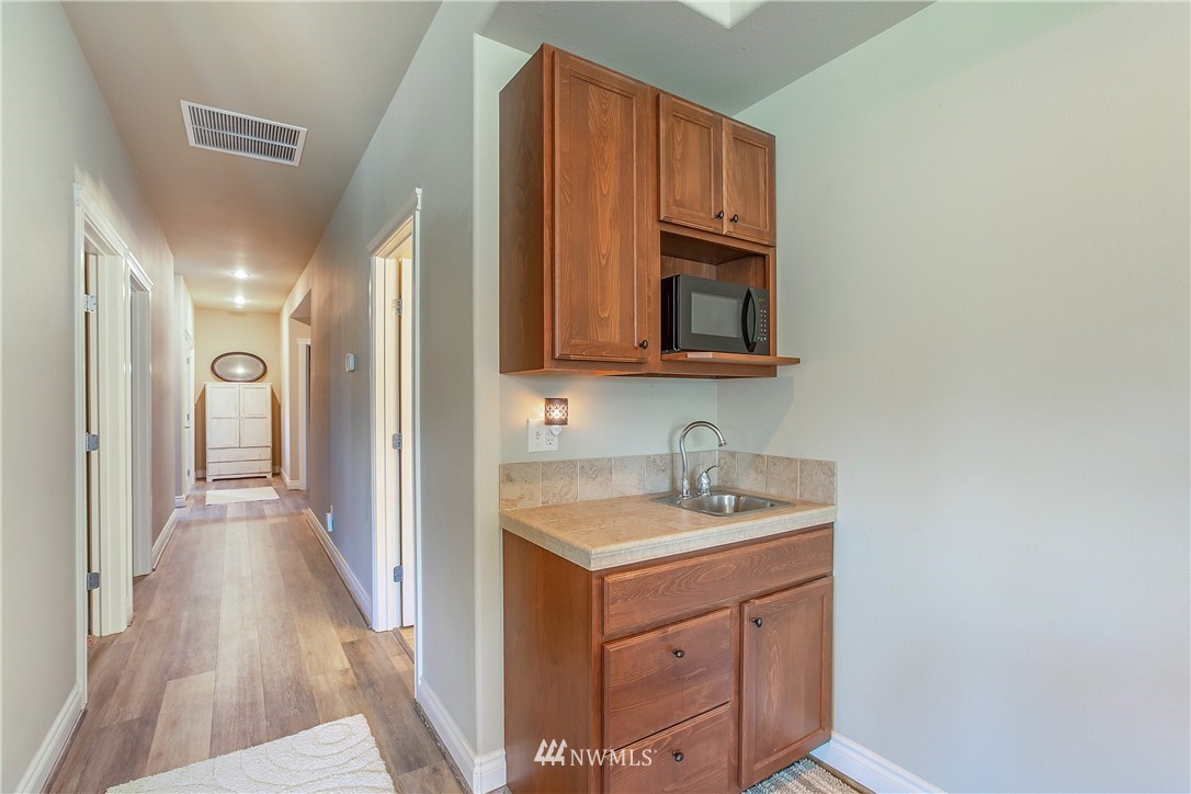 1015 Ridge Crest Drive Wenatchee, WA 98801 - Photo 17 of 25 Gallery Image 17