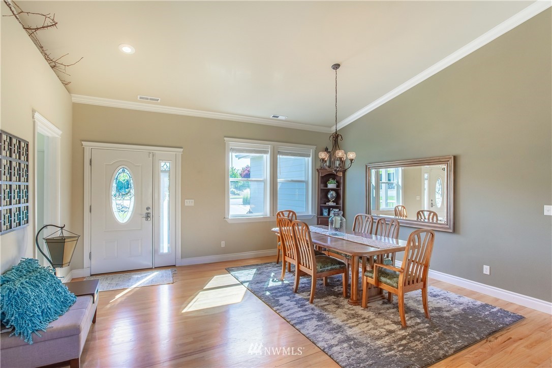 1015 Ridge Crest Drive Wenatchee, WA 98801 - Photo 5 of 25 Gallery Image 5