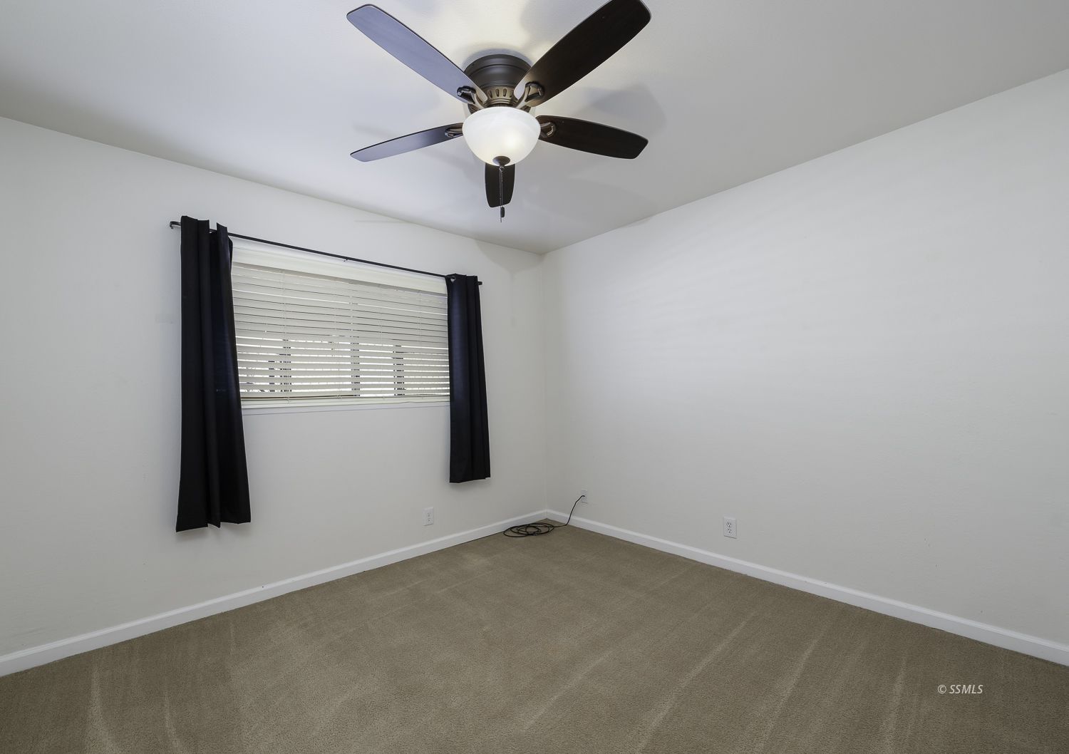 705 West Graaf Avenue Ridgecrest, CA 93555 - Photo 17 of 24
