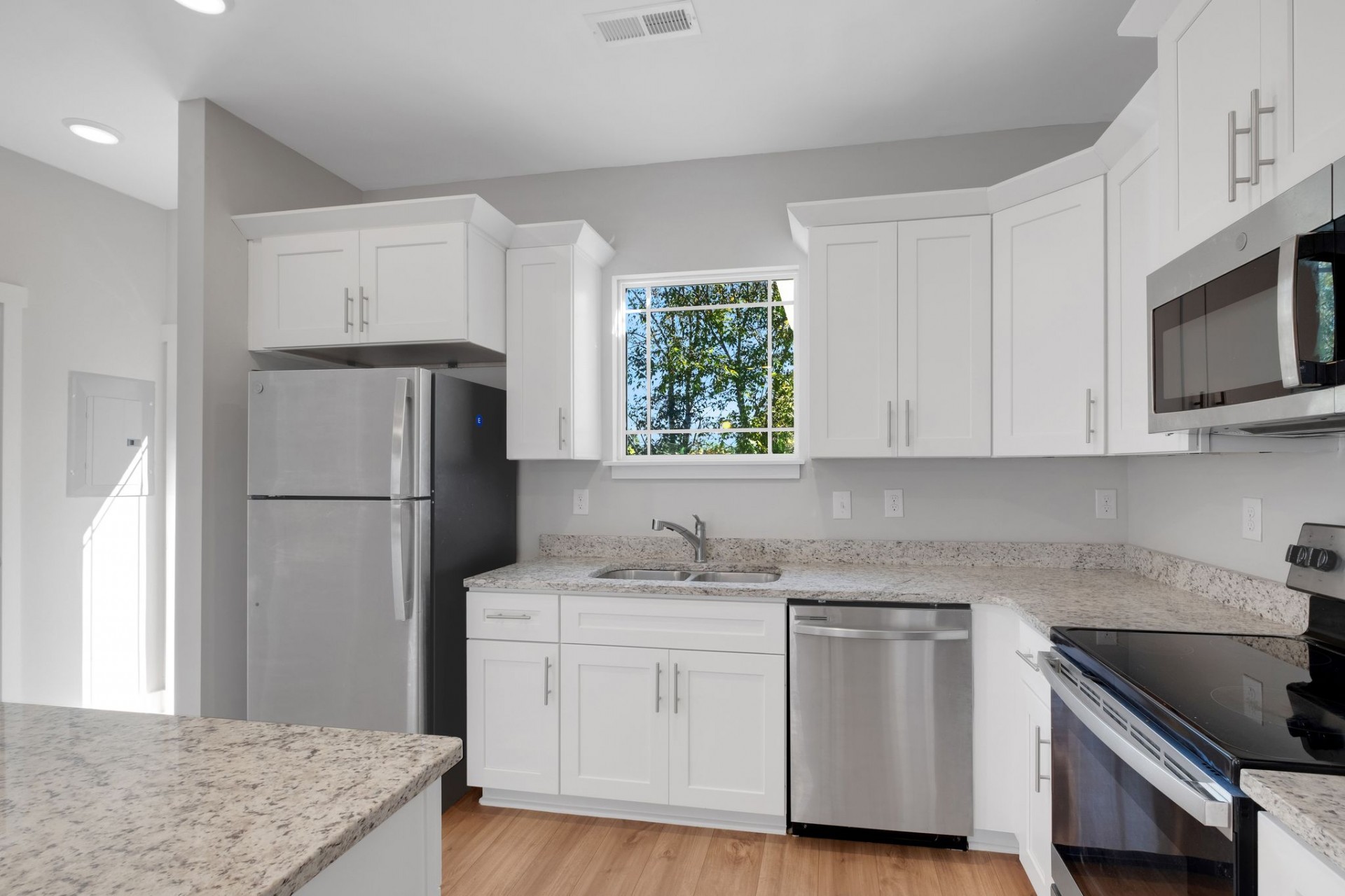 1049 Wells Way Spring Hill, TN 37174 - Photo 11 of 45 Gallery Image 11