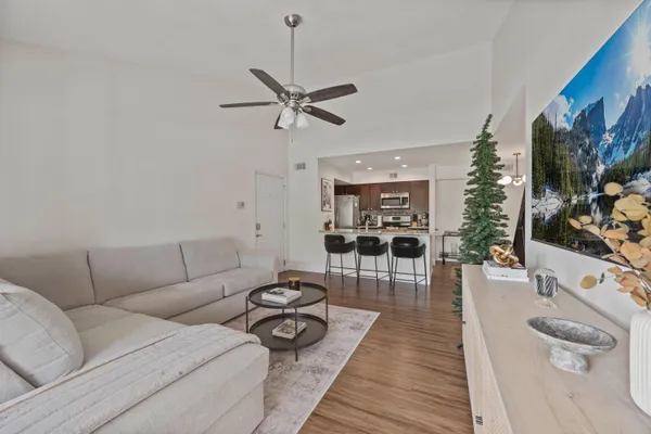 $1,950 | 1727 Village Boulevard, Unit 306, West Palm Beach, FL 33409