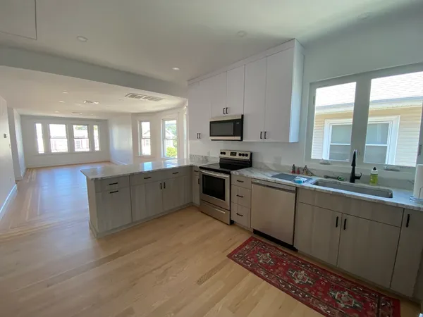 $4,000 | 186 Harvard Street, Unit 2, Medford, MA 02155