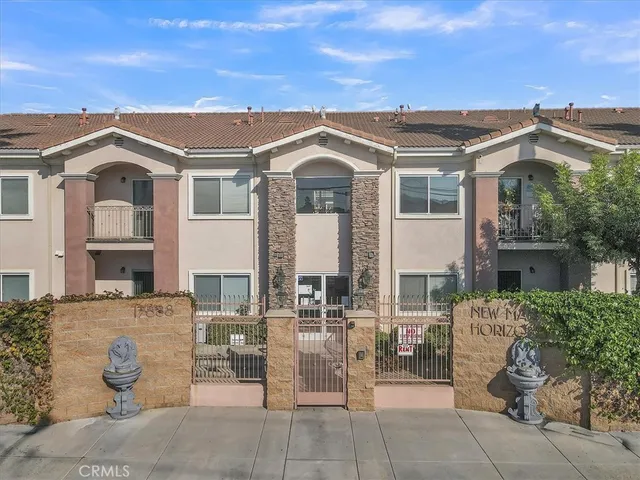 $1,600 | 17888 Alburtis Avenue, Unit A1022, Artesia, CA 90701