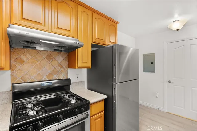 $1,600 | 17888 Alburtis Avenue, Unit A1022, Artesia, CA 90701