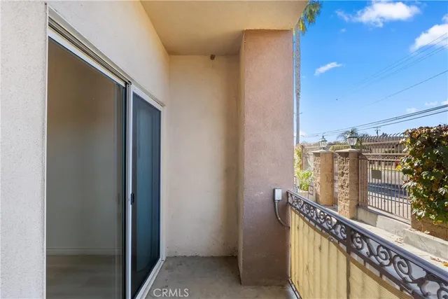 $1,600 | 17888 Alburtis Avenue, Unit A1022, Artesia, CA 90701